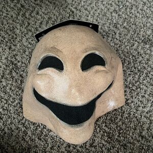 I see you scary mask